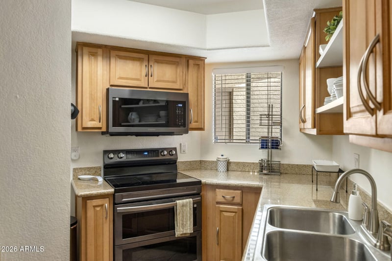 985 N Granite Reef Rd #154, Scottsdale, AZ 85257