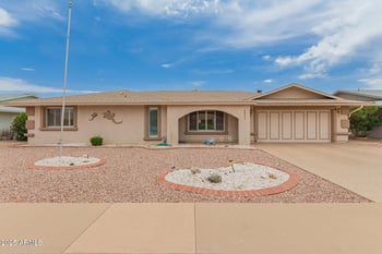 9851 Cedar Dr, Sun City, AZ 85351