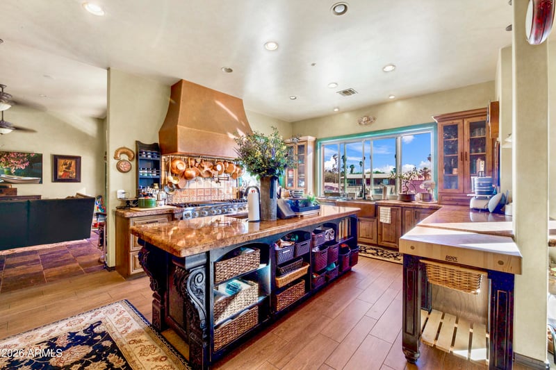 9851 Charter Oak Rd, Scottsdale, AZ 85260