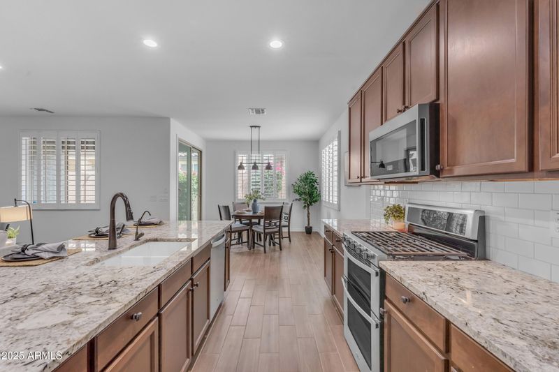 9853 E Solstice Ave, Mesa, AZ 85212