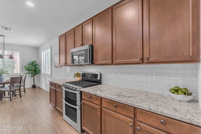 9853 E Solstice Ave, Mesa, AZ 85212