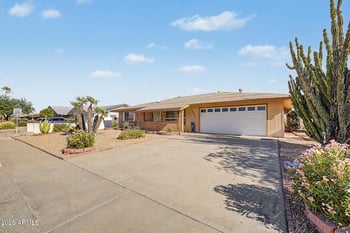 9855 Wrangler Dr, Sun City, AZ 85373