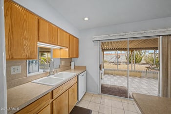 9855 Wrangler Dr, Sun City, AZ 85373