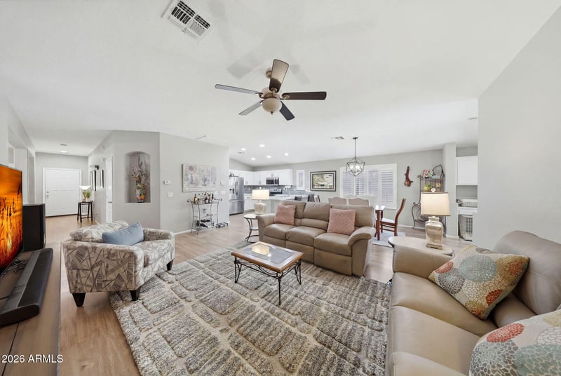 9859 Salter Dr, Peoria, AZ 85382