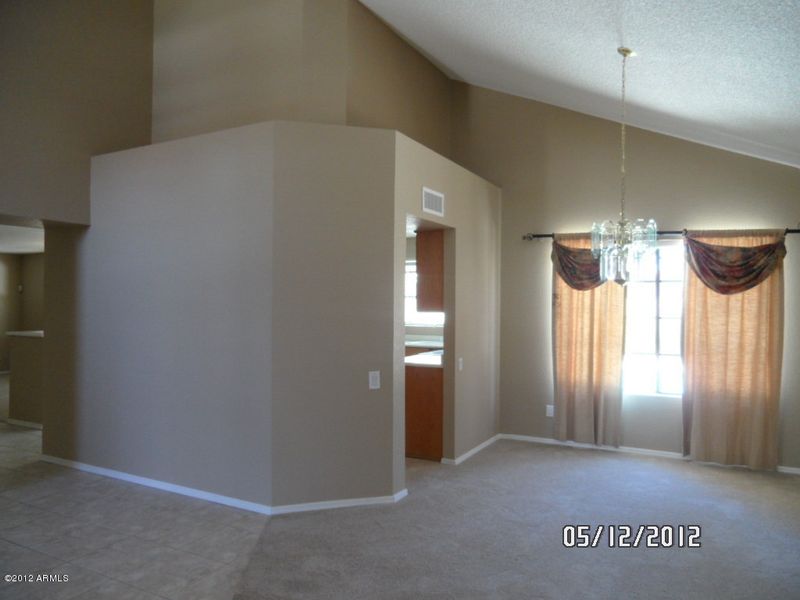 986 E Drake Dr, Tempe, AZ 85283