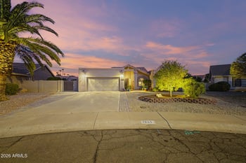 9861 W Escuda Dr, Peoria, AZ 85382