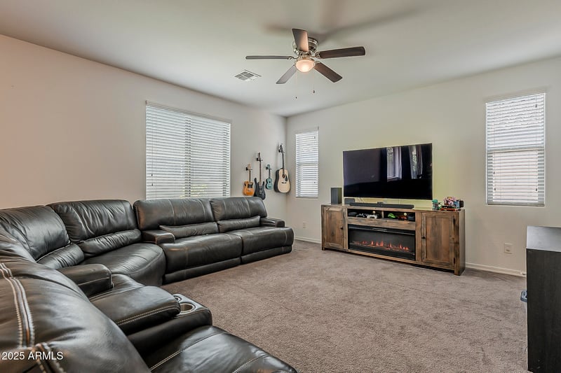 9863 Acceleration Dr, Mesa, AZ 85212