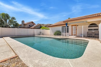 9865 44th St, Phoenix, AZ 85044