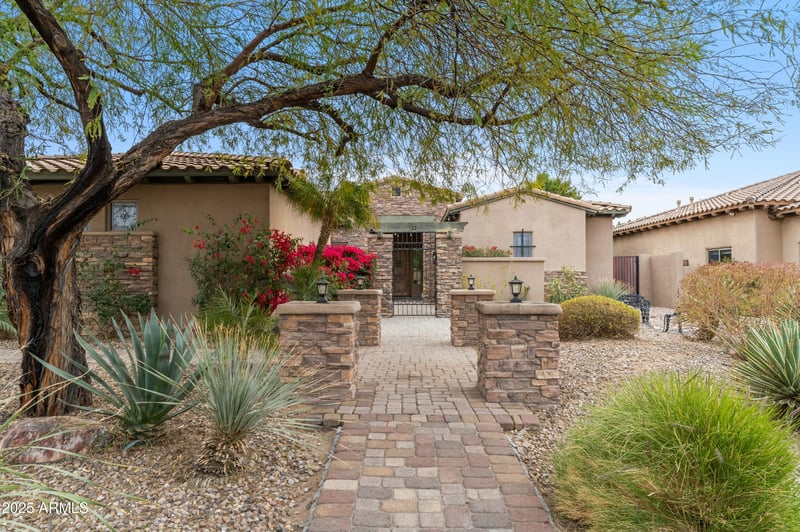 9869 Davenport Dr, Scottsdale, AZ 85260