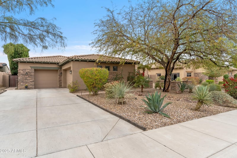 9869 Davenport Dr, Scottsdale, AZ 85260