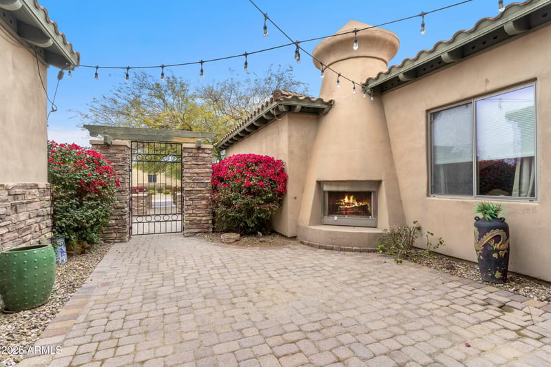 9869 Davenport Dr, Scottsdale, AZ 85260