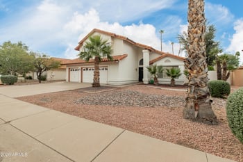 987 E Divot Dr, Tempe, AZ 85283