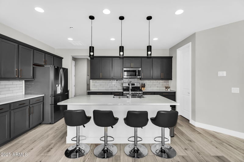 987 Macaw Dr, Queen Creek, AZ 85140