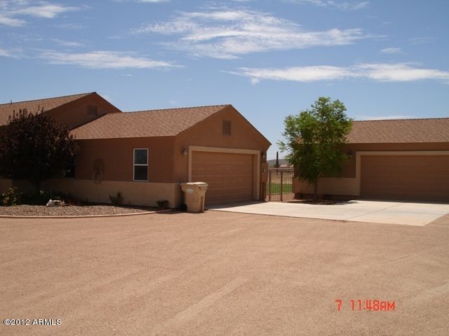 987 W Silverdale Rd, San Tan Valley, AZ 85143