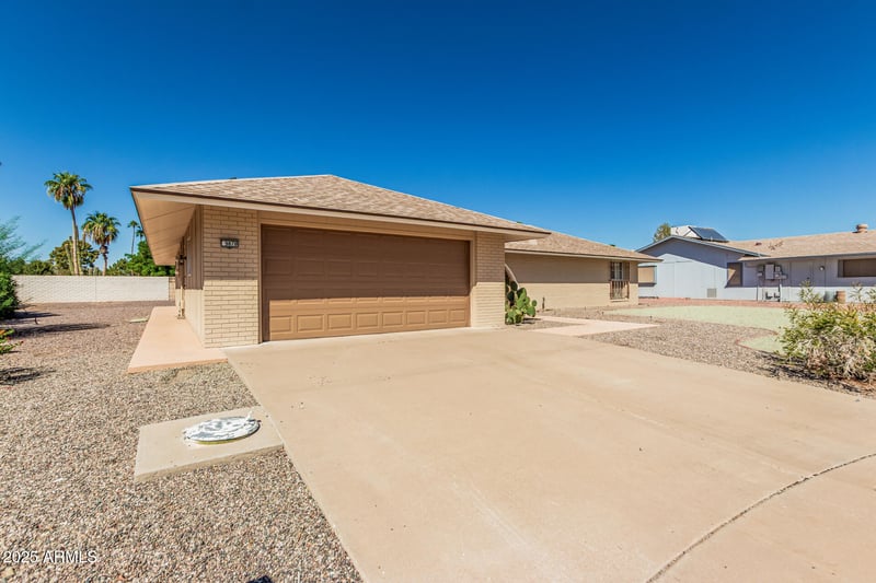 9870 Comstock Ct, Sun City, AZ 85373