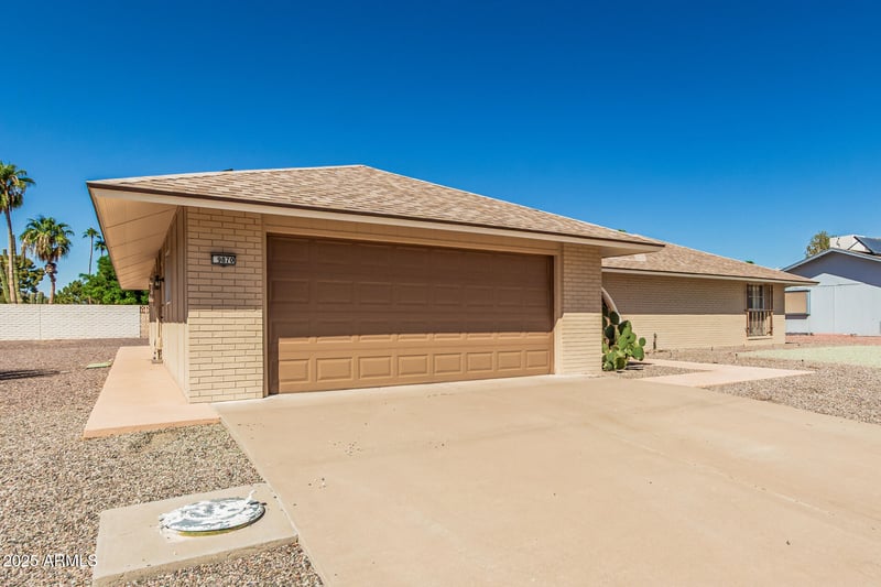 9870 Comstock Ct, Sun City, AZ 85373