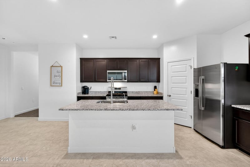 9871 Palo Verde Dr, Apache Junction, AZ 85120