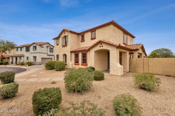 988 Redondo Dr, Gilbert, AZ 85296