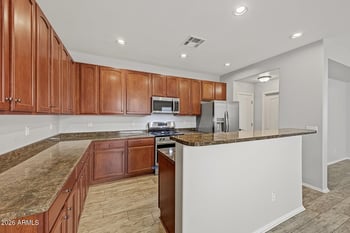 988 S Deerfield Ln, Gilbert, AZ 85296
