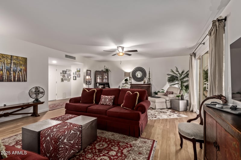 9881 Spanish Moss Ct, Sun City, AZ 85373