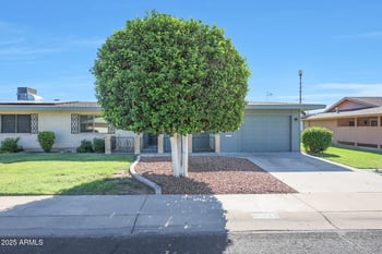 9883 Balboa Dr, Sun City, AZ 85351