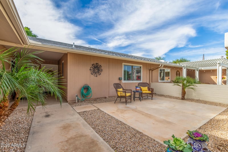 9885 Spanish Moss Ct, Sun City, AZ 85373