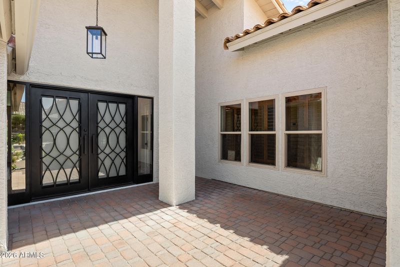 9886 E Cinnabar Ave, Scottsdale, AZ 85258