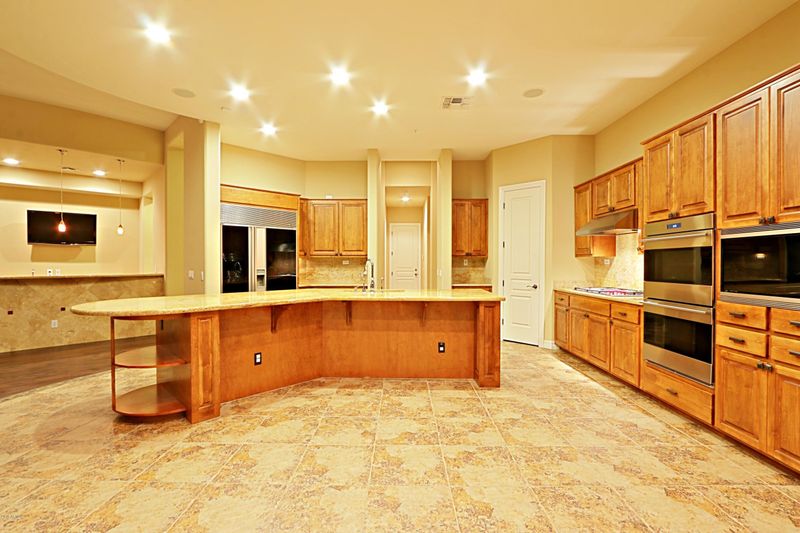 9886 E Whitewing Dr, Scottsdale, AZ 85262