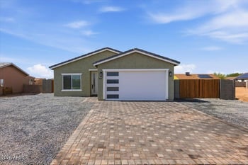 9889 Heather Dr, Arizona City, AZ 85123