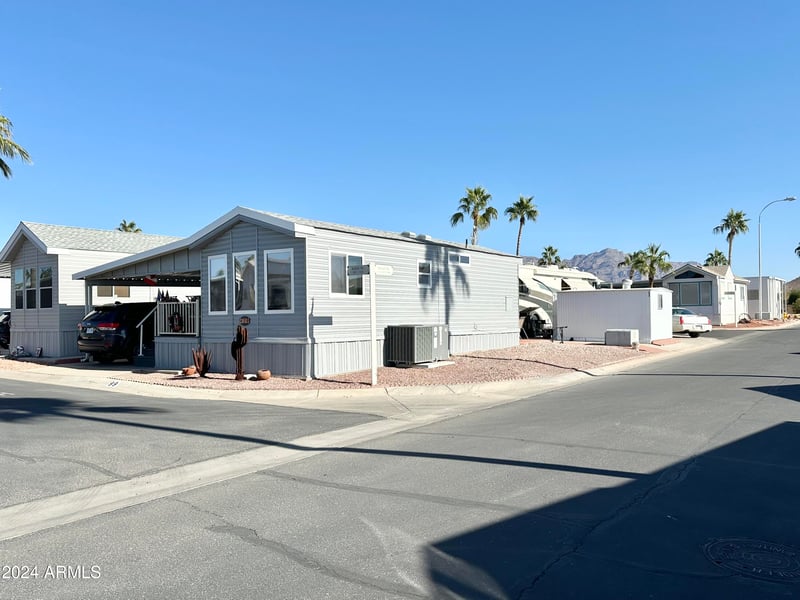 99 Kaoline Dr, Apache Junction, AZ 85119