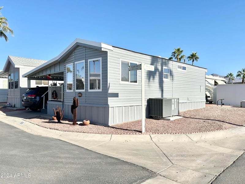 99 Kaoline Dr, Apache Junction, AZ 85119