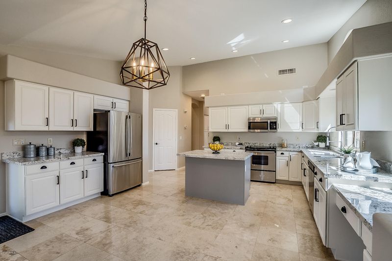 99 W Baylor Ln, Gilbert, AZ 85233