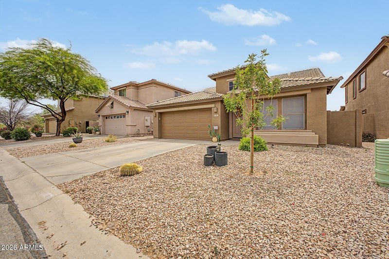 99 Yellow Bee Dr, San Tan Valley, AZ 85143