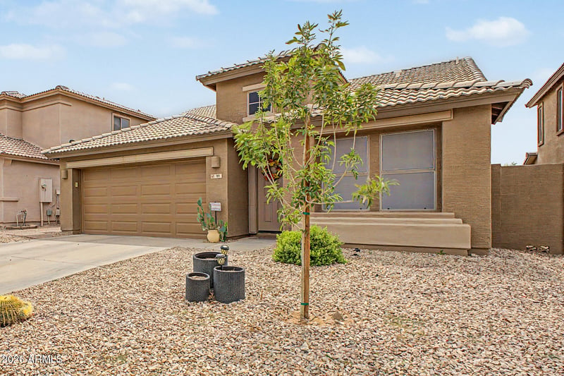 99 Yellow Bee Dr, San Tan Valley, AZ 85143