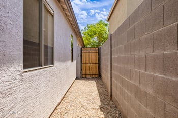 990 Desert Rose Trl, San Tan Valley, AZ 85143