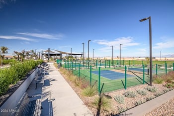 990 Finch Dr, Queen Creek, AZ 85140