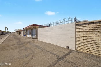 9901 Cedar Dr, Sun City, AZ 85351