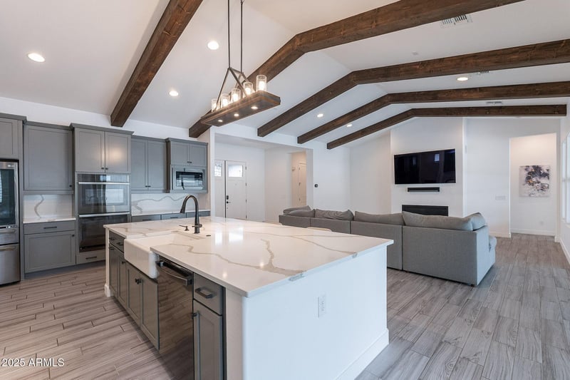 9901 Retrograde Dr, Mesa, AZ 85212