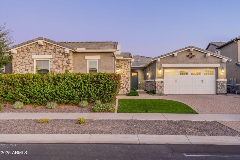 9901 Retrograde Dr, Mesa, AZ 85212