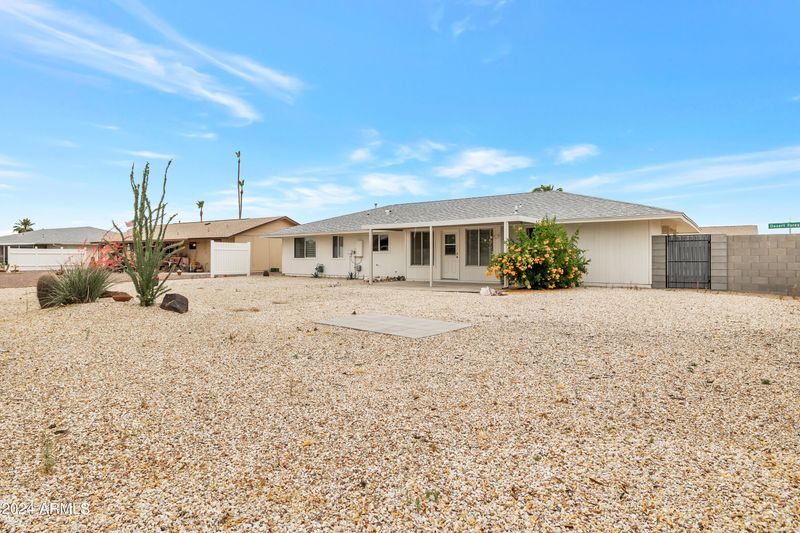 9901 W Desert Forest Cir, Sun City, AZ 85351
