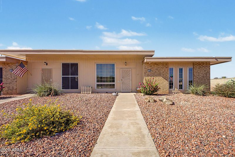 9902 W Cedar Dr, Sun City, AZ 85351