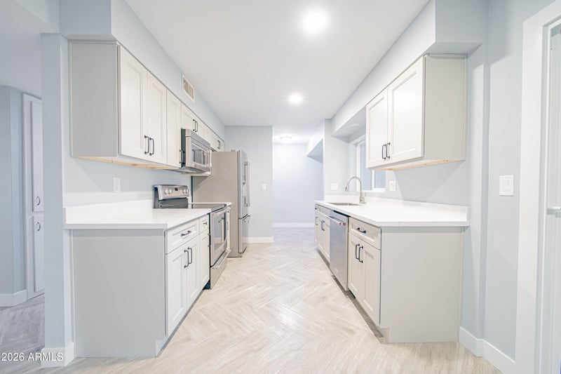 9902 Raintree Dr, Sun City, AZ 85351