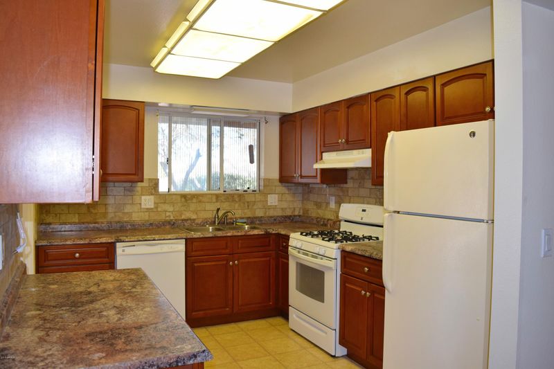 9902 W Sun City Blvd, Sun City, AZ 85351