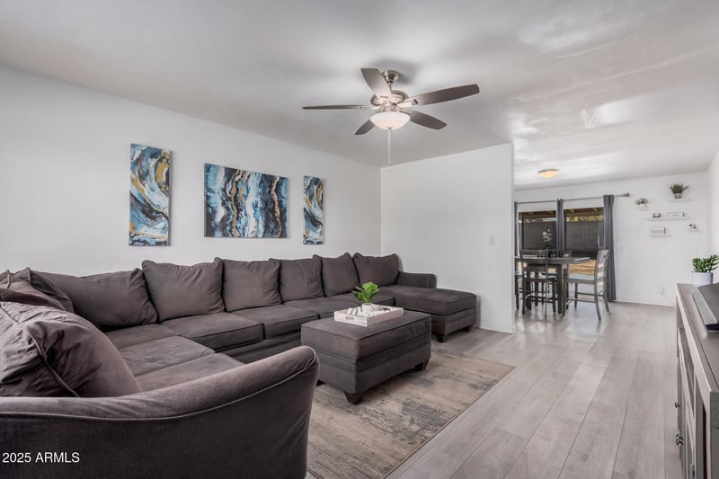 9903 87th Dr, Peoria, AZ 85345