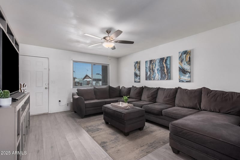 9903 87th Dr, Peoria, AZ 85345