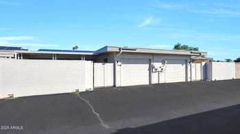 9903 Hawthorn Dr, Sun City, AZ 85351