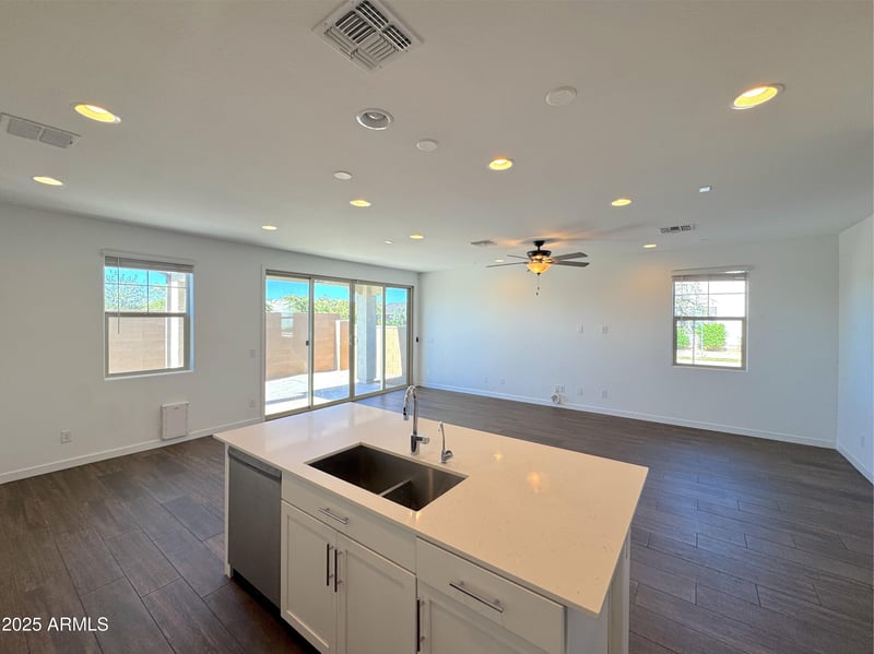 9903 Tillman Ave, Mesa, AZ 85212