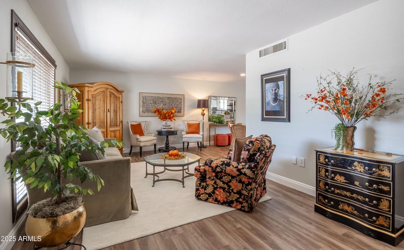 9905 Bright Angel Cir, Sun City, AZ 85351