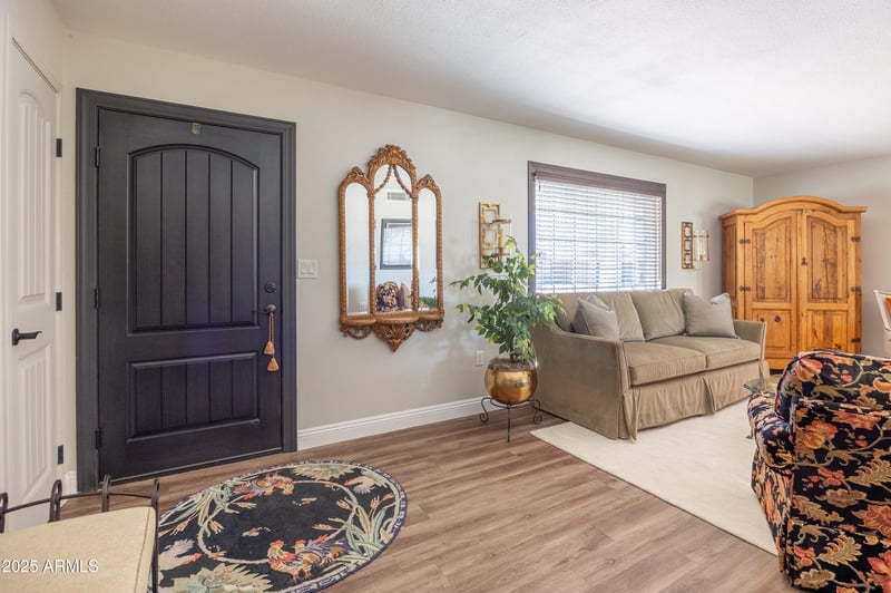 9905 Bright Angel Cir, Sun City, AZ 85351