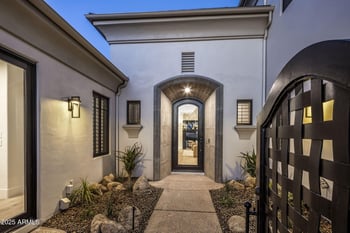 9905 N 78th Pl, Scottsdale, AZ 85258